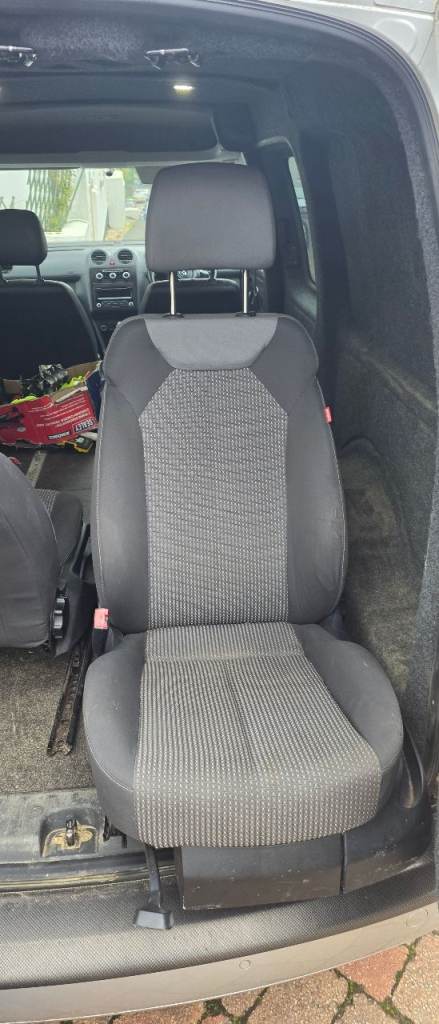 Vw caddy maxi seats 