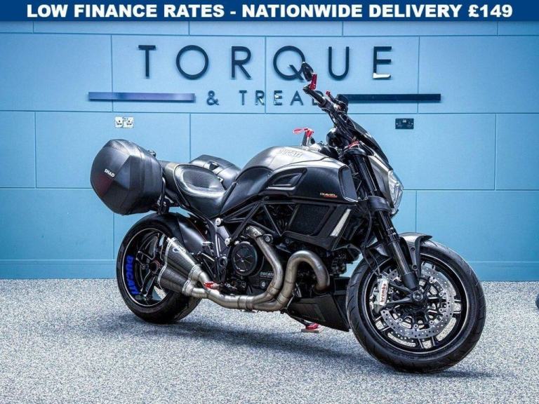2017 17 DUCATI DIAVEL 1198 CARBON - TERMI EXHAUST - FSH - LOW MILES