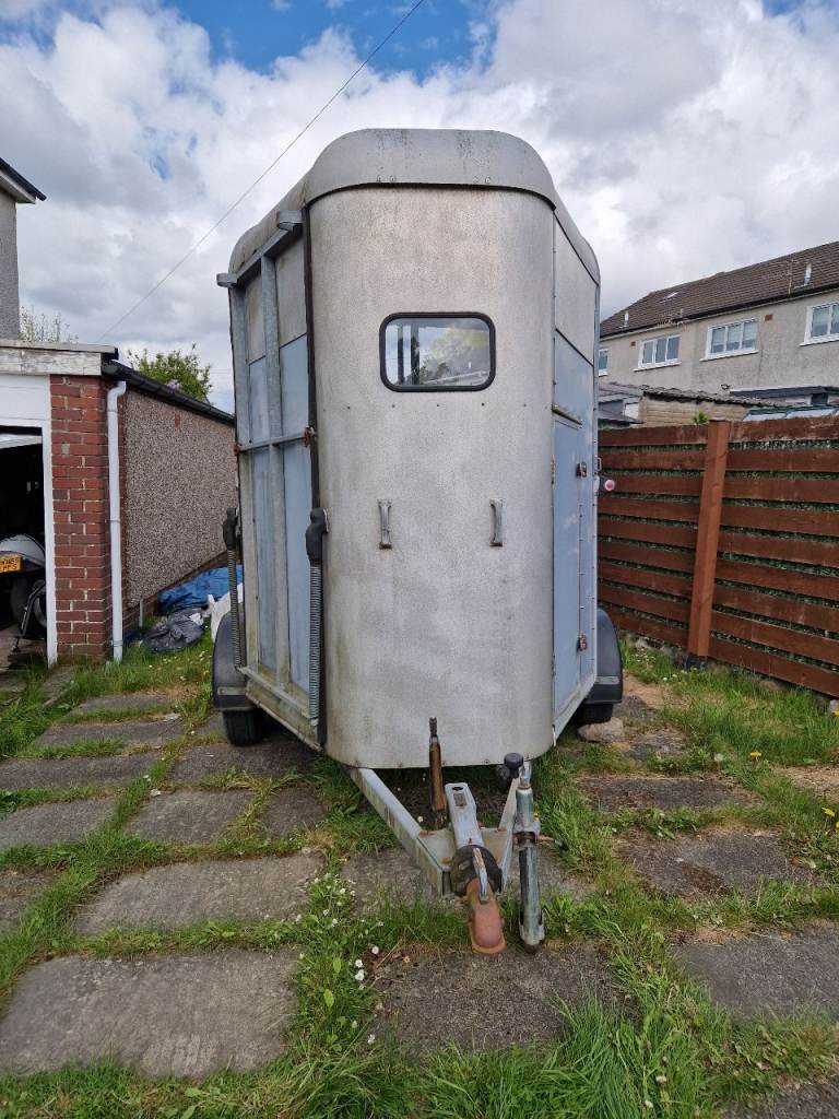 HB505R 1990's trailer 