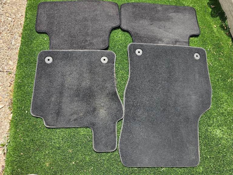 VW Golf Mk7/ 7.5 Carpet mats
