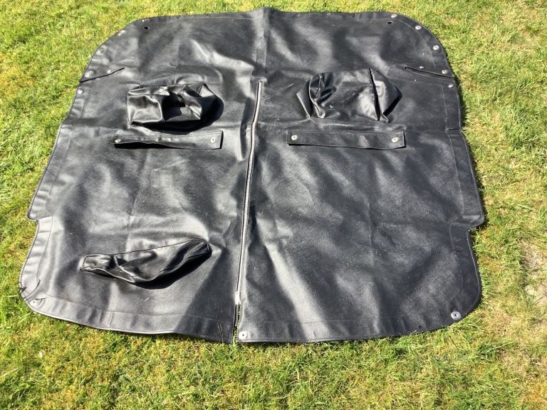 MGB Roadster tonneau cover