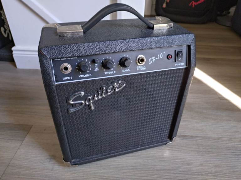 Fender squier 10w guitar practice amp