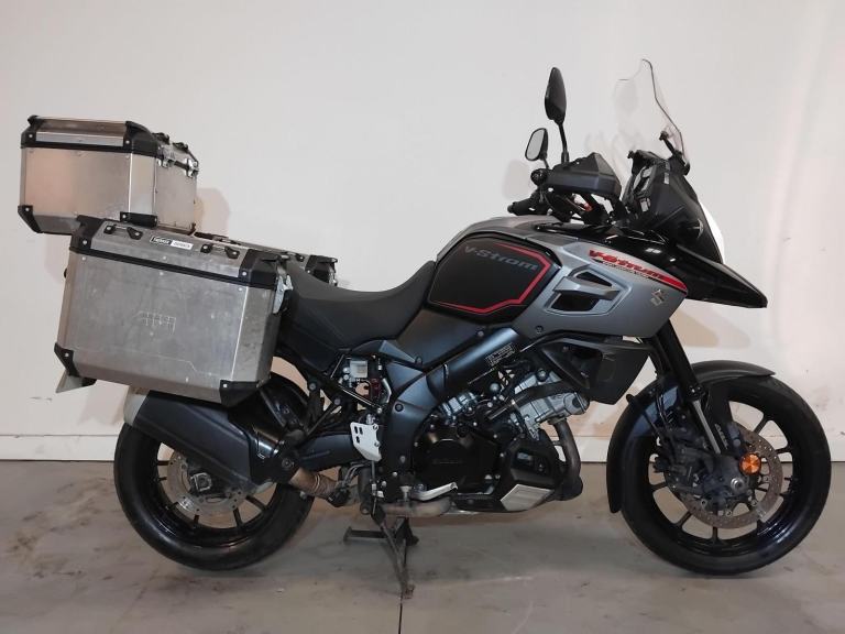 2017 17 SUZUKI DL 1000 AL8 ABS V-STROM ADVENTURE TOURER DL1000 METAL LUGGAGE