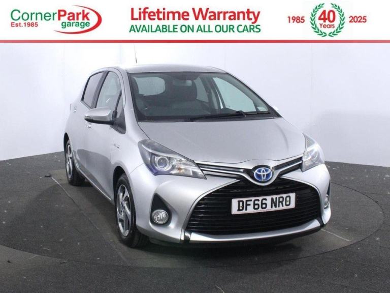 2016 Toyota Yaris 1.5 VVT-h Icon Hatchback 5dr Petrol Hybrid E-CVT Euro 6 (101 p