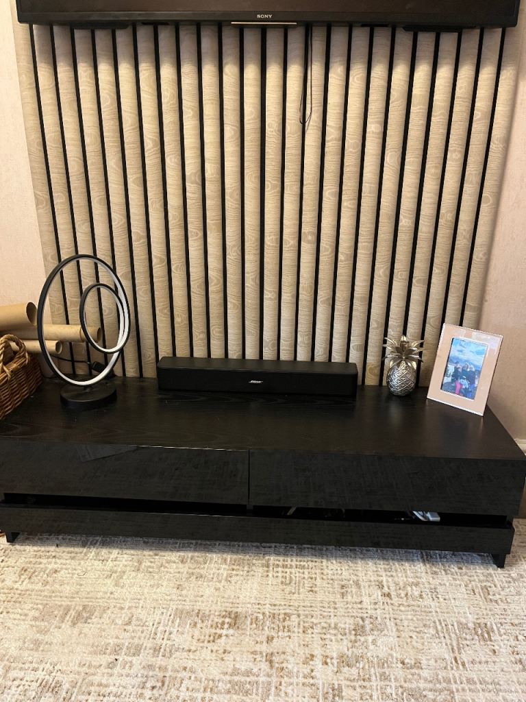 Black gloss wall hung or floor standing tv unit