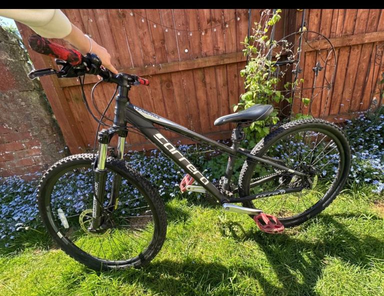 Carrera Vengeance Junior Mountain Bike - Black, 26" Wheels