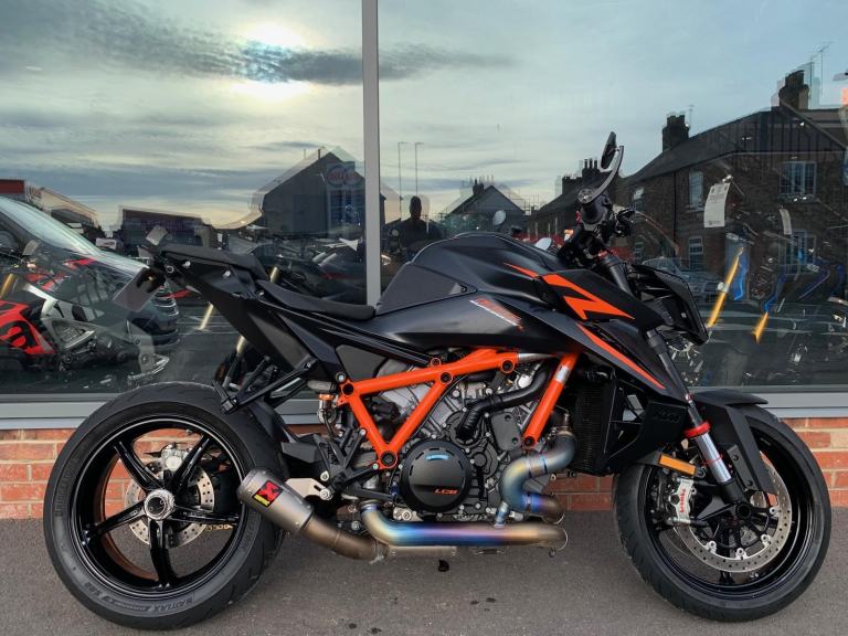 KTM 1390 SUPERDUKE R - FULL AKRAPOVIC EXHAUST SYSTEM