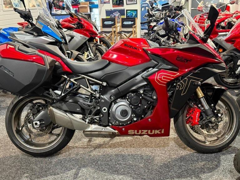 2024 Suzuki GSXS 1000 GT Plus