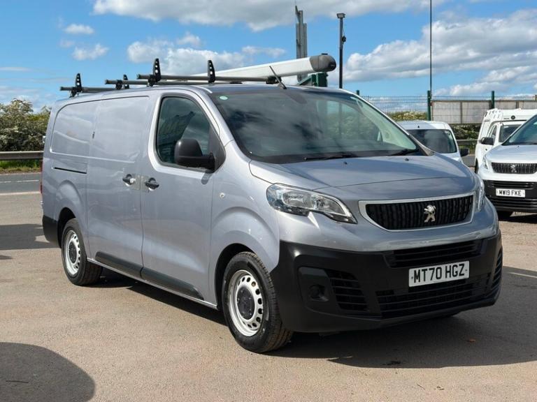 PEUGEOT EXPERT LONG WHEELBASE WITH AIRCON TWIN SIDE DOORS IN SILVER. 8,950 NO VA