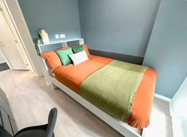 TENANCY TAKEOVER - HYTHE, COLCHESTER