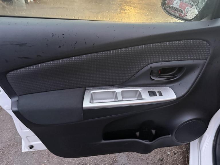 2014 Toyota Yaris 1.0 VVT-i Multidrive S 5dr ULEZ Hatchback Petrol Automatic