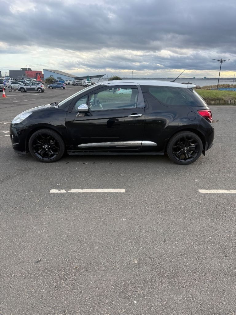 Citroen, DS3, Hatchback, 2012, Manual, 1560 (cc), 3 doors