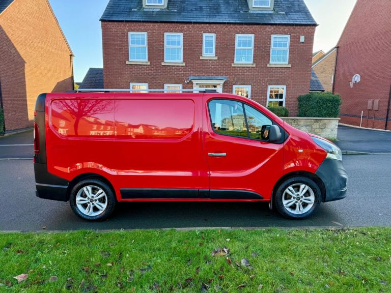 2015 Vauxhall Vivaro 1.6 dci 12 Months Mot EcoFlex Alloys Same Renault Trafic Clean 