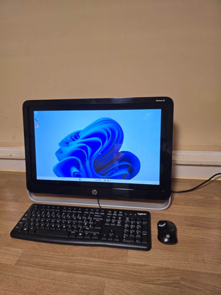 Hp pavilion all in one touch screen A4 amd 8gb ram 1tb hdd PC computer and laptop for sale 