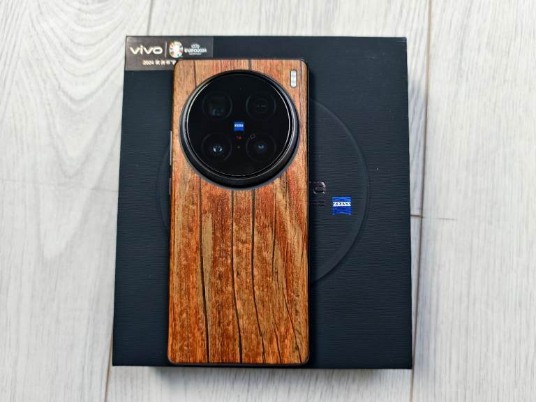 **MINT** Vivo X100 Ultra 512gb CN + SmallRig Photography kit Bundle