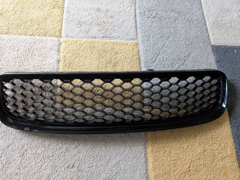 MK1 Audi TT debadge gloss black honeycomb front grill