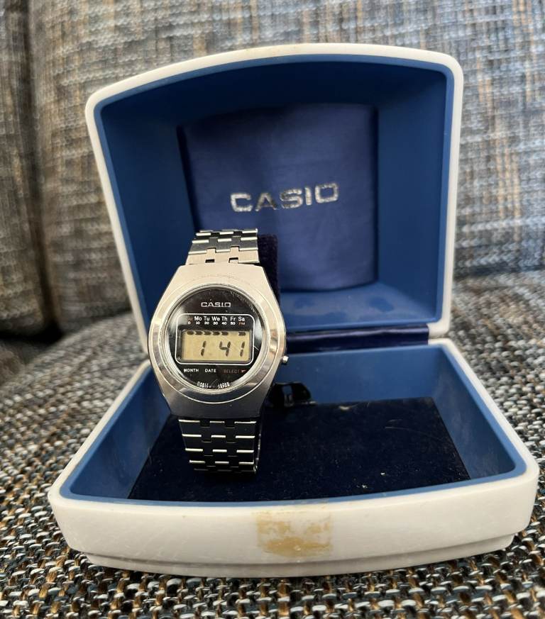 Casio CASIOTRON R-19 Vintage Digital Watch 1970s