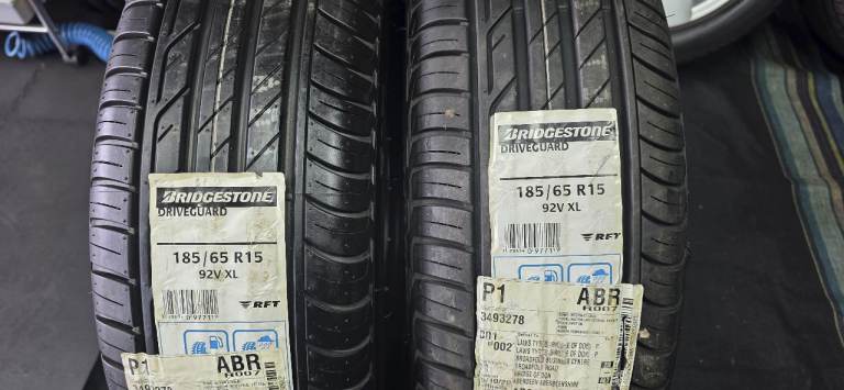 185 65 15   2 x NEW!! tyres Bridgestone Drive Guard