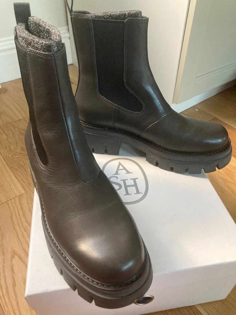 ASH Designer Chelsea Boots, size 40, colour khaki; Brand New in box