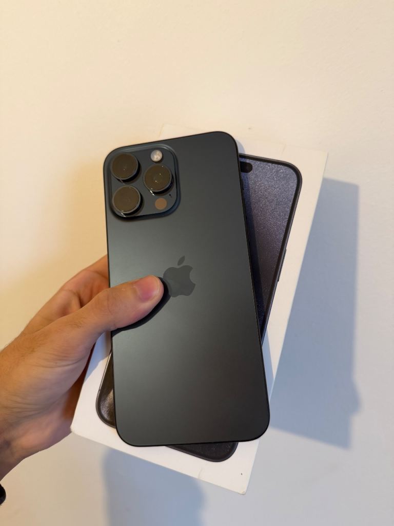 IPHONE 15 PRO MAX LIKE BRAND NEW
