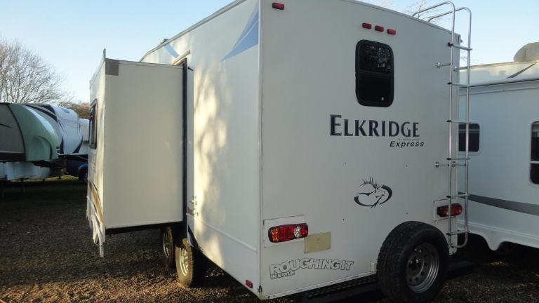 Elkridge Express 5th wheel trailer