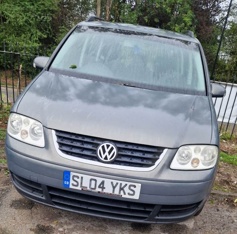Volkswagen, TOURAN 7 seater petrol ULEZ QUICK SALE may px swap bmw audi mercedes a3 seat transit  