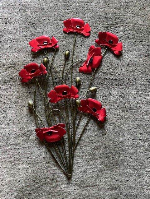 Metal Poppy Wall Art Decoration – Red, Good Condition