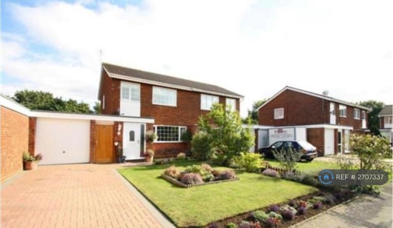 2 bedroom house in Squires Road, Marston Moretaine, Bedford, MK43 (2 bed) (#2707337)