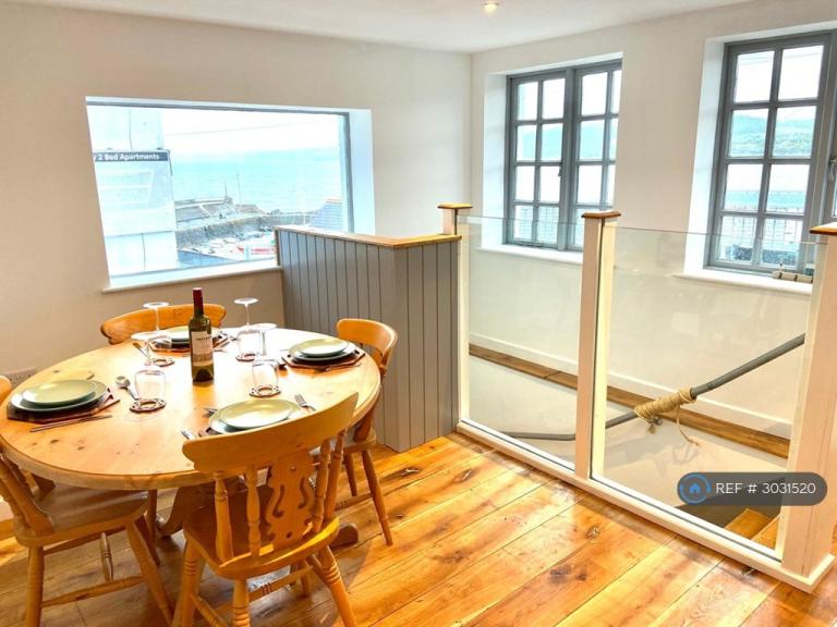 2 bedroom flat in South John Street, New Quay, SA45 (2 bed) (#3031520)