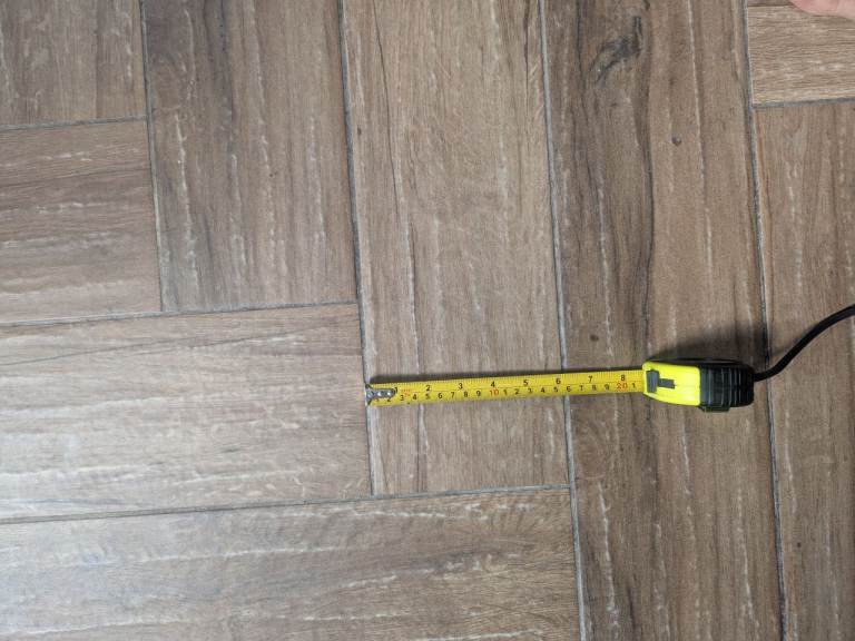 Floor tiles - wood effect herringbone 18m2