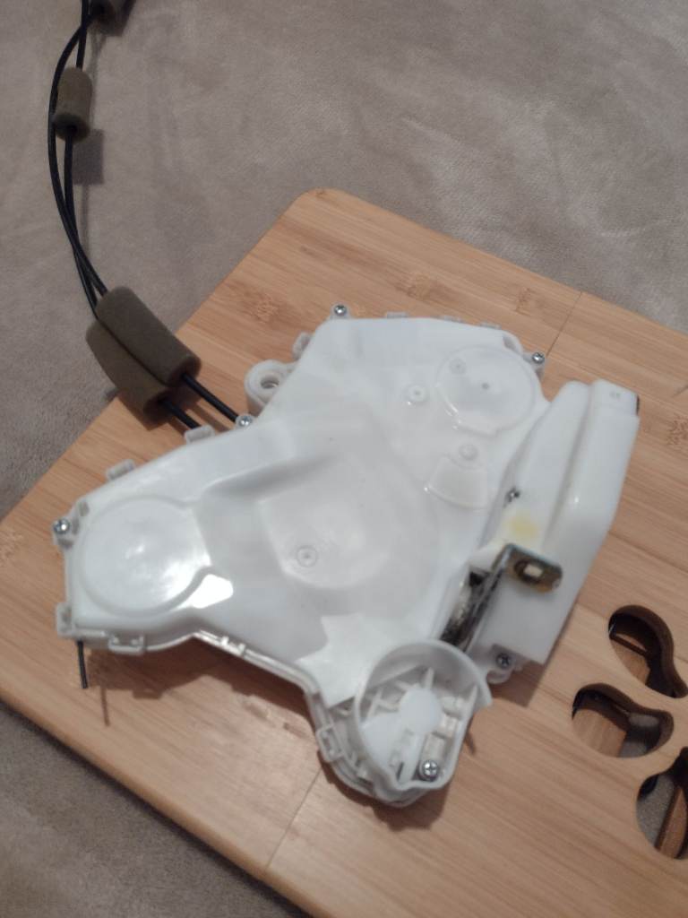 Civic mk8 passenger door lock motor
