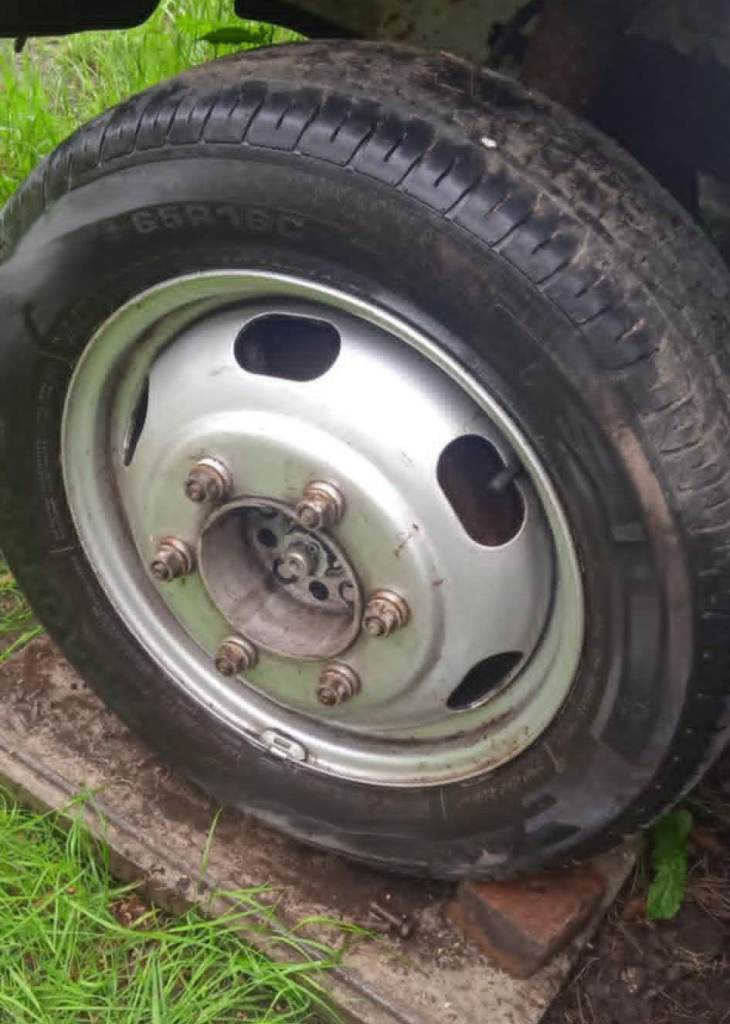 Ford Transit Chassis Cab Steel Wheels and Tyres 195/65 R16C x4