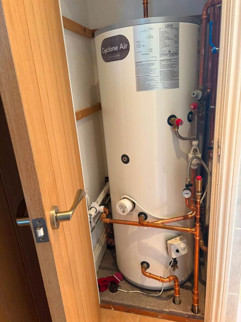  Water Cylinder and oil boiler oil tank 