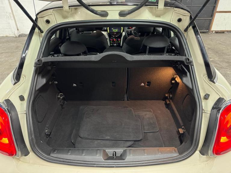 2015 MINI Hatch 1.5 Cooper 5dr HATCHBACK PETROL Manual