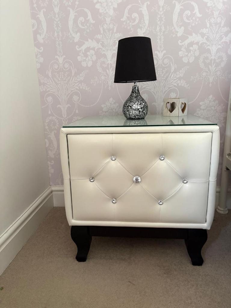 Cream Mirrored Bedside Table with Sparkly Buttons