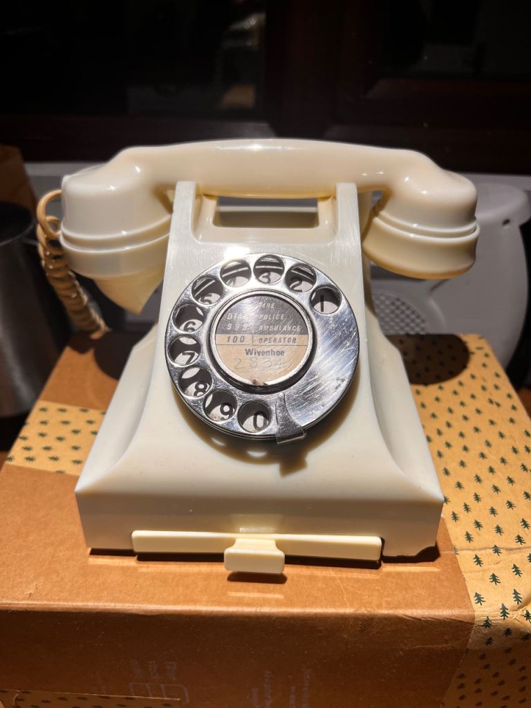 Cream Bakelite Telephone 