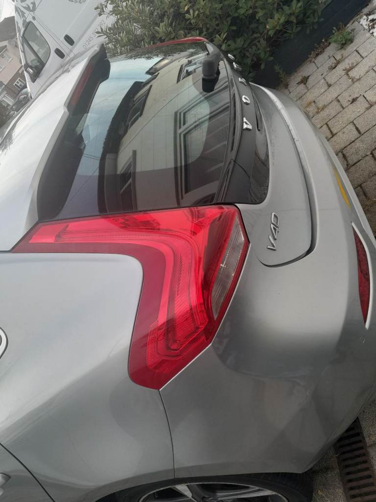 Volvo, V40, Hatchback, 2015, Semi-Auto, 1560 (cc), 5 doors