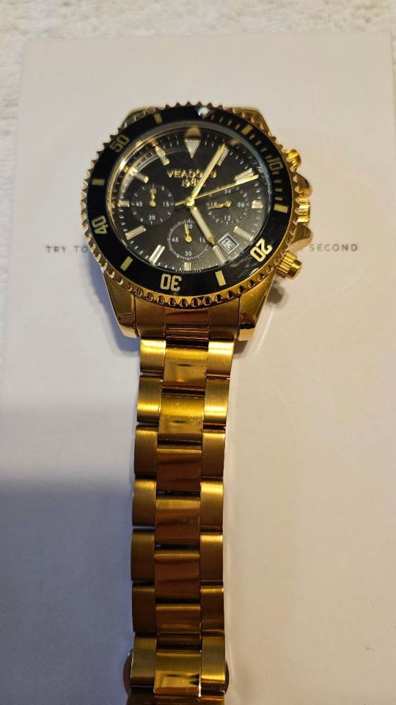 Veadons 1985 Mens Chronograph Watch with Dragon Charm Bracelet, Box,Papers