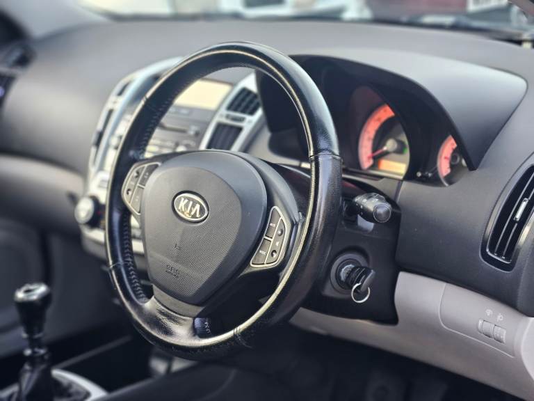 2008 Kia Ceed 1.6 5dr Manual 12Months Mot Ulez free 