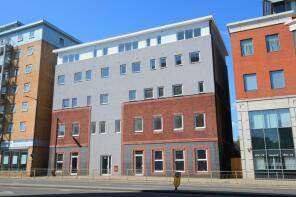 NEWLY RENOVATED 1 BEDROOM FLAT  SLOUGH. TOWN CENTRE  WITH PARKING & LIFT 