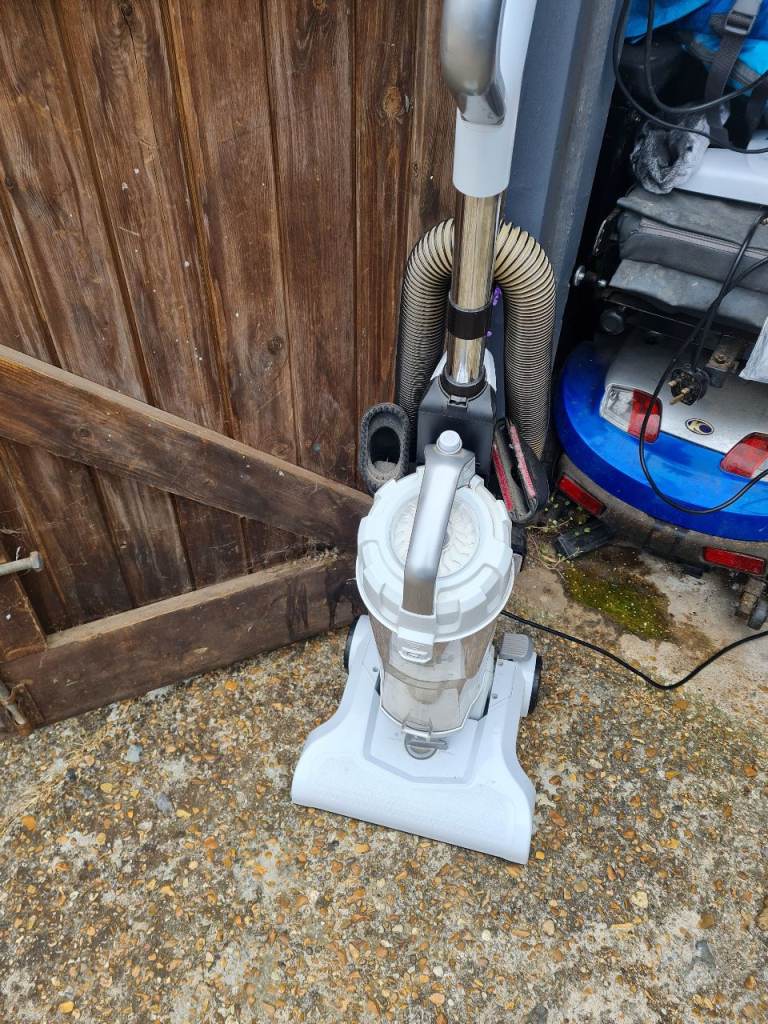 Bush upright vacuum cleaner 