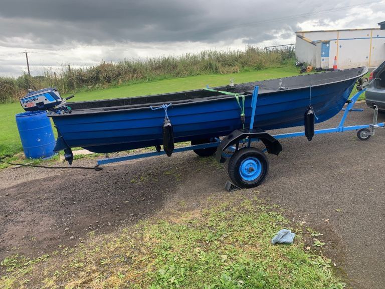 15 ft fulmar fiberglass boat trailer outboard and oars 