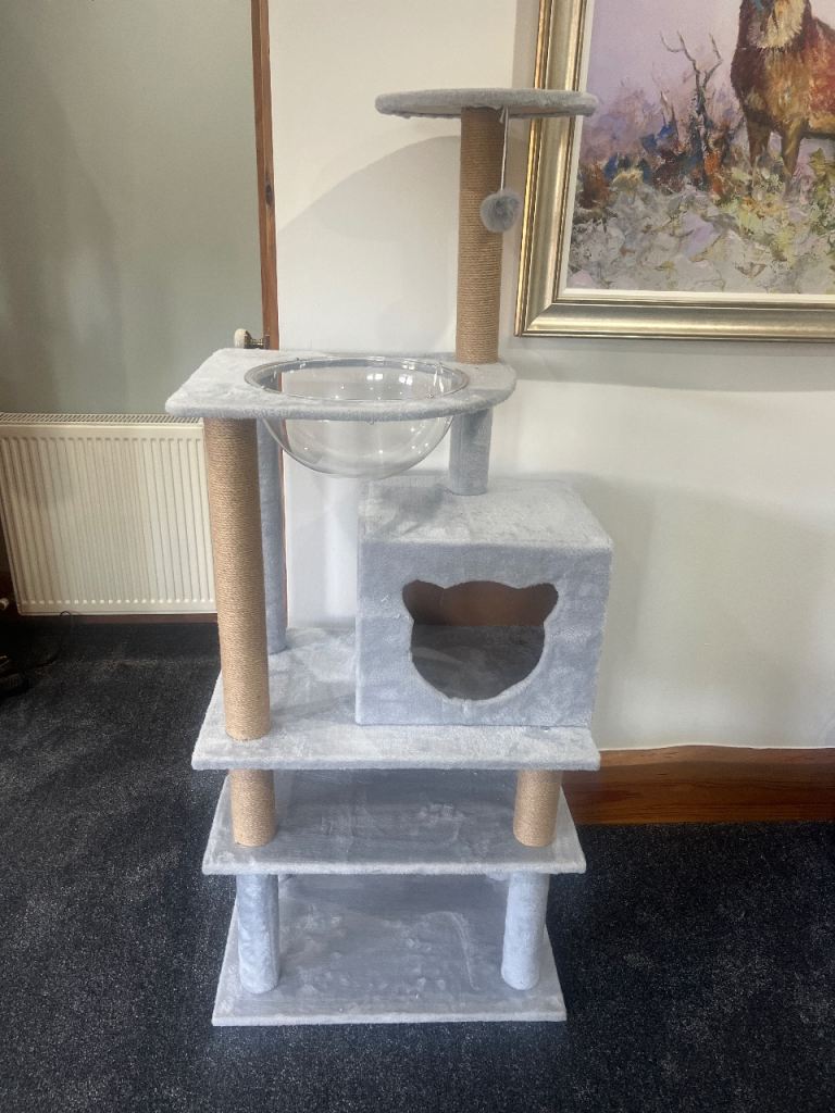 Cat tree