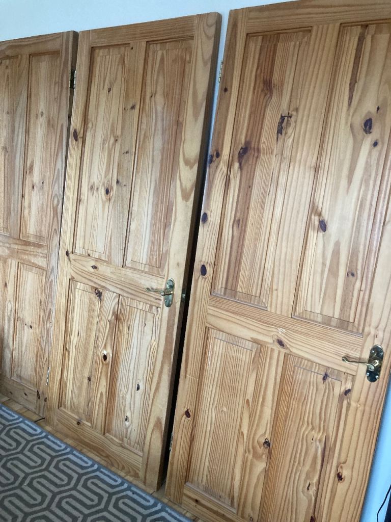 FREE! Knotty solid wood Doors (4-Panel) x3. Used.