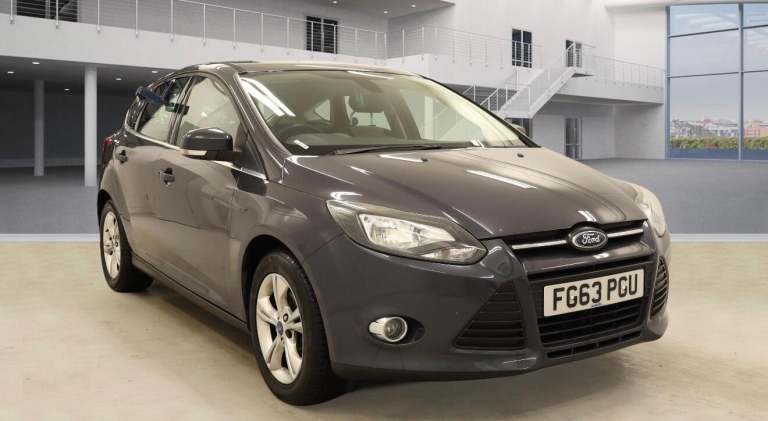 2013 Ford Focus 1.0T EcoBoost Zetec Euro 5 (s/s) 5dr HATCHBACK Petrol Manual