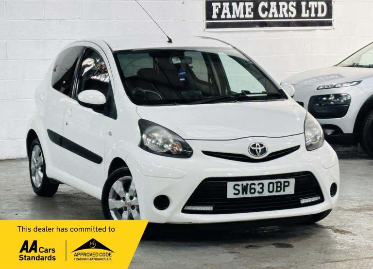 2013 Toyota AYGO 1.0 VVT-i Move with Style 5dr MMT HATCHBACK PETROL Automatic