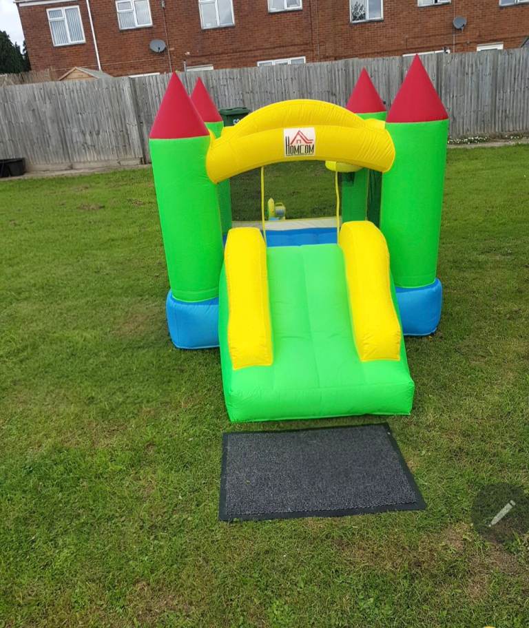Children's bouncy castle 