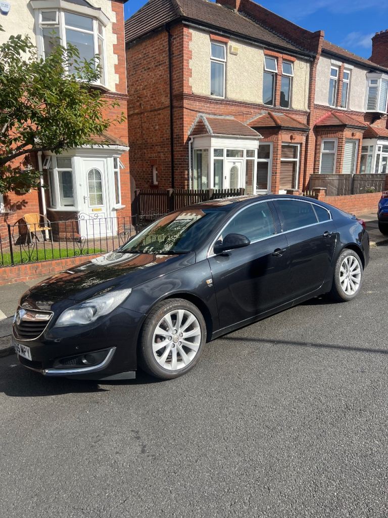 Vauxhall Insignia Elite Nav  1598 (cc), 2 owners- excellent service history 