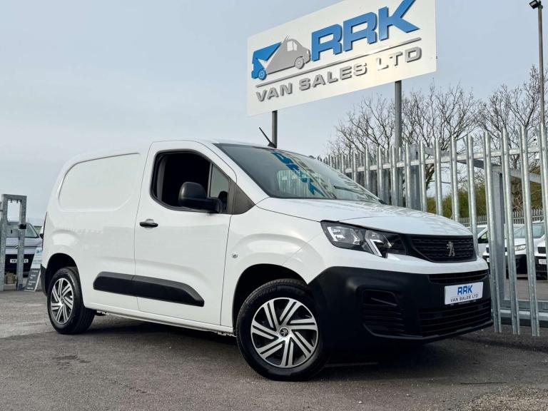 2023 Peugeot Partner 1000 1.5 BlueHDi 100 Professional Premium + Van PANEL VAN DIESEL Manual