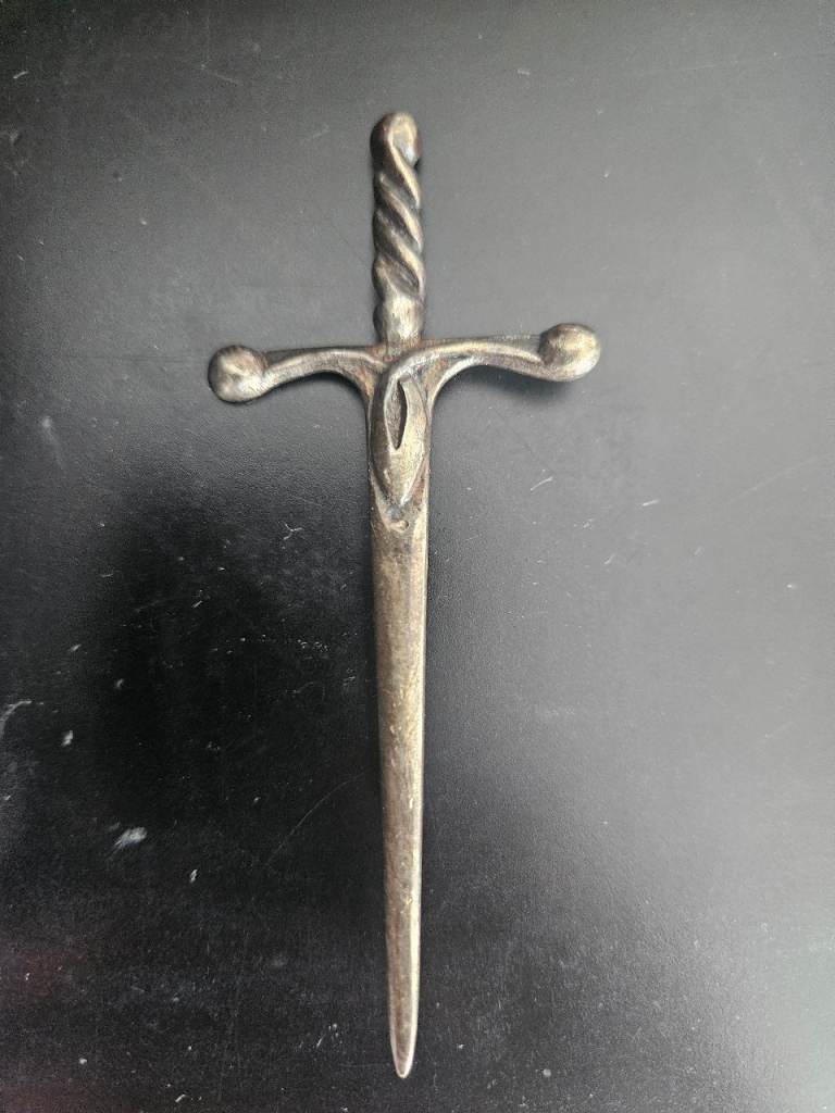 925 Sterling Silver Medieval Kilt pin